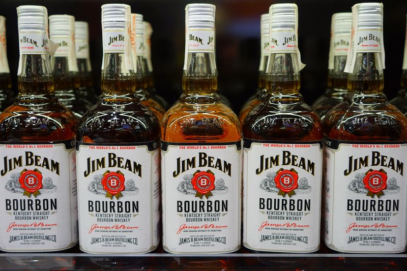 Jim beam je typický bourbon. Autor: Hans Braxmeier, zdroj: Pixabay