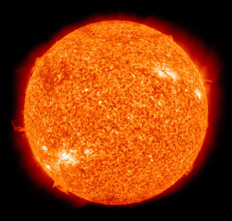 Nejznámější hvězda je Slunce kolem kterého obíhá planeta Země. Autor: NASA/SDO (AIA), licence: Public domain
