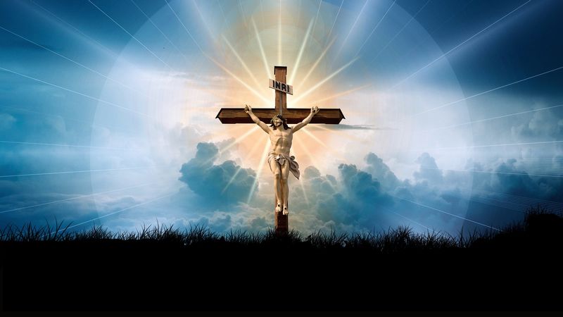 Kříž s ukřižovaným Ježíšem Kristem je nazýván krucifix. Jedná se o důležitý symbol křesťanství. Autor: Gerd Altmann, zdroj: Pixabay