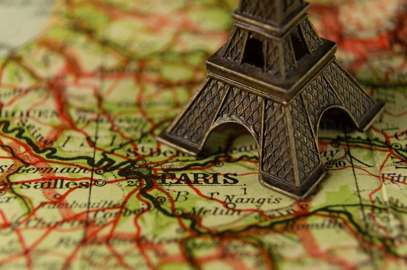 Mapa s Eiffelovou v. Ilustran foto. Autor: Pexels, zdroj: Pixabay