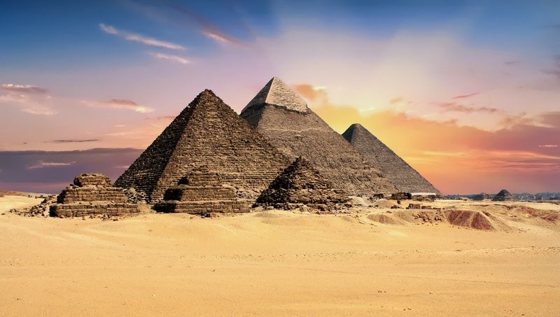 Při pobytovém zájezdu v Egyptě lze často dokoupit výlet k pyramidám v Gíze. Autor: Pete Linforth, zdroj: Pixabay
