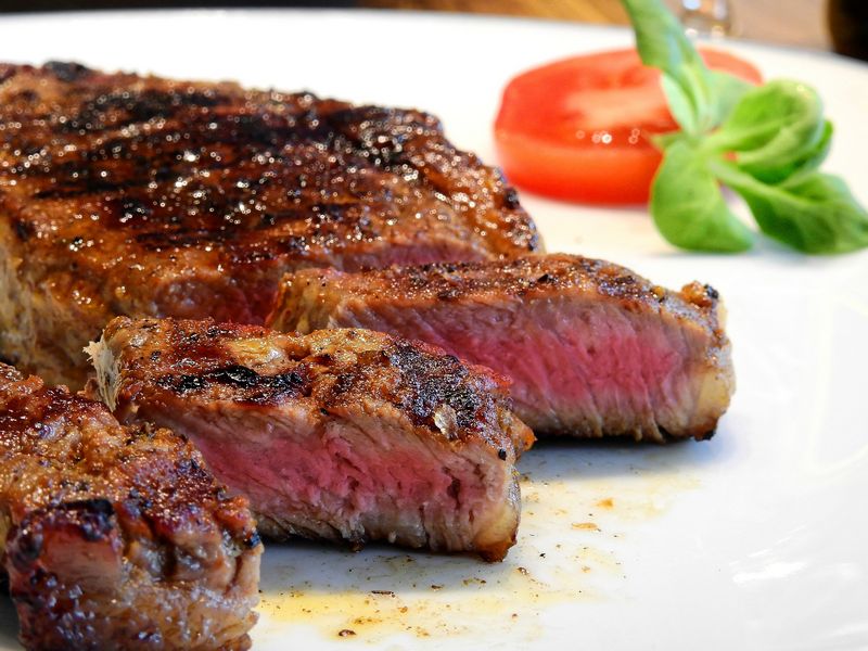 Šťavnaté hovězí steaky. Autor: Bruno /Germany, zdroj: Pixabay